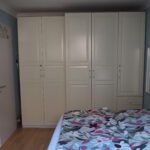 Kleiderschrank